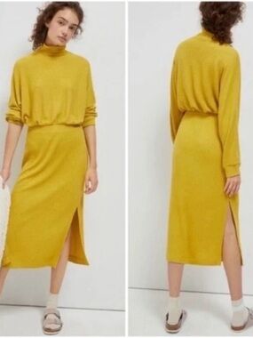 SATURDAY/SUNDAY ANTHROPOLOGIE
Mariah Ribbed Knit Maxi Dress